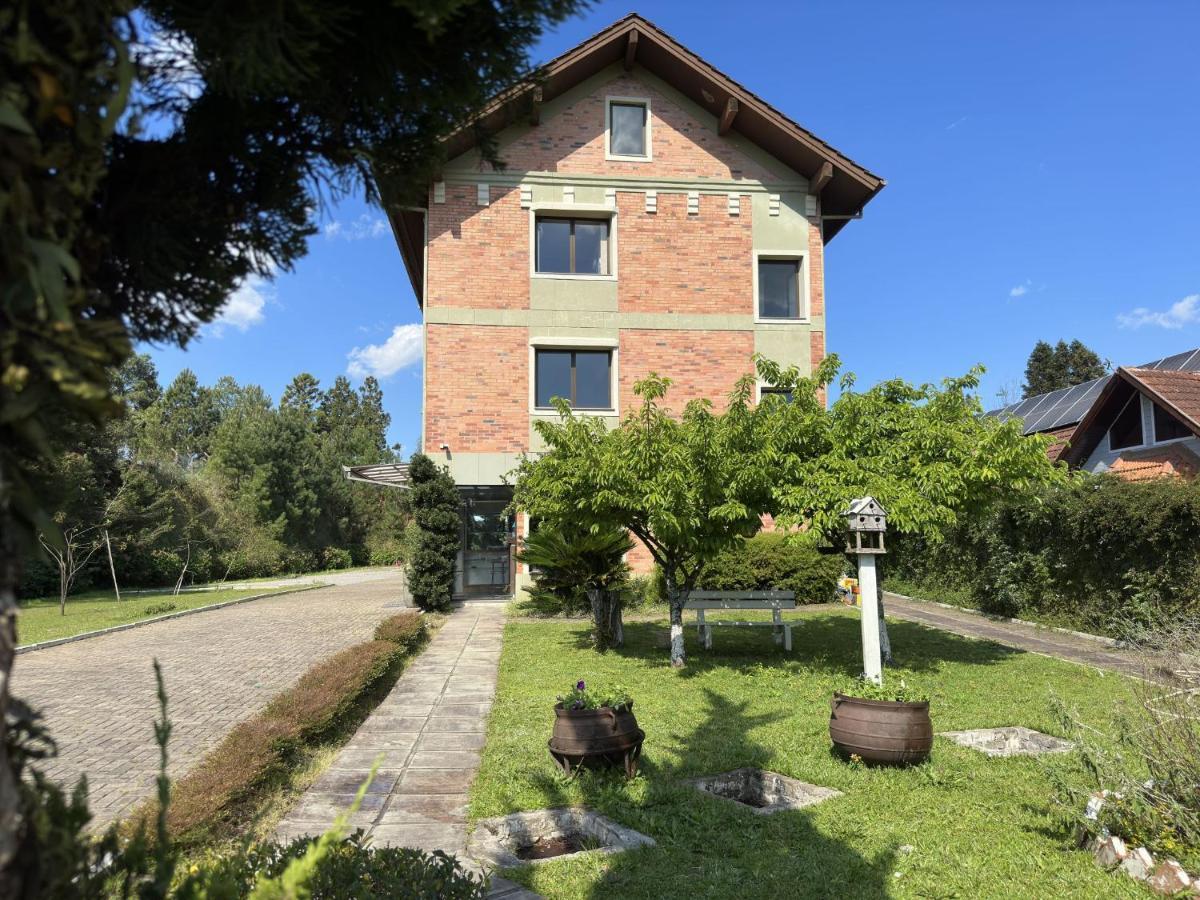 Luzzy Hotel Canela Exterior foto